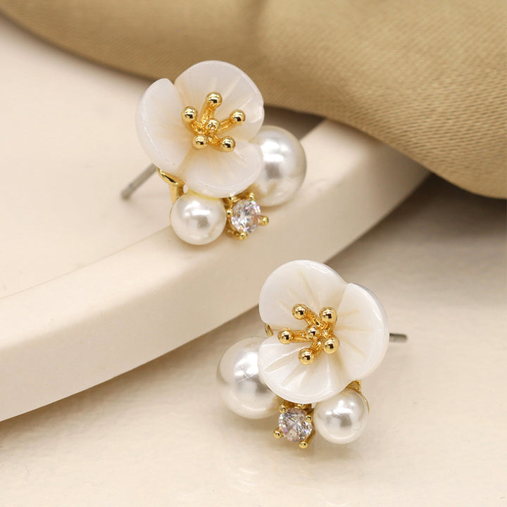 Pretty Flowers | Pearl & Crystal Stud Earrings | Mini Gift | Cracker Filler