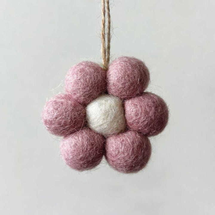 Small Daisy Hanging Felt Ornament | Natural Easter Decoration | 4.5cm Wide