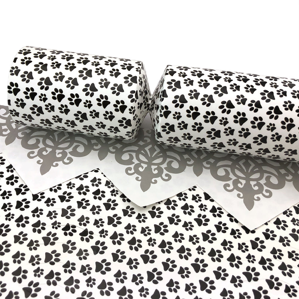 Monochrome Dogs | Cracker Making Craft Kit | Makes 6 Standard Crackers