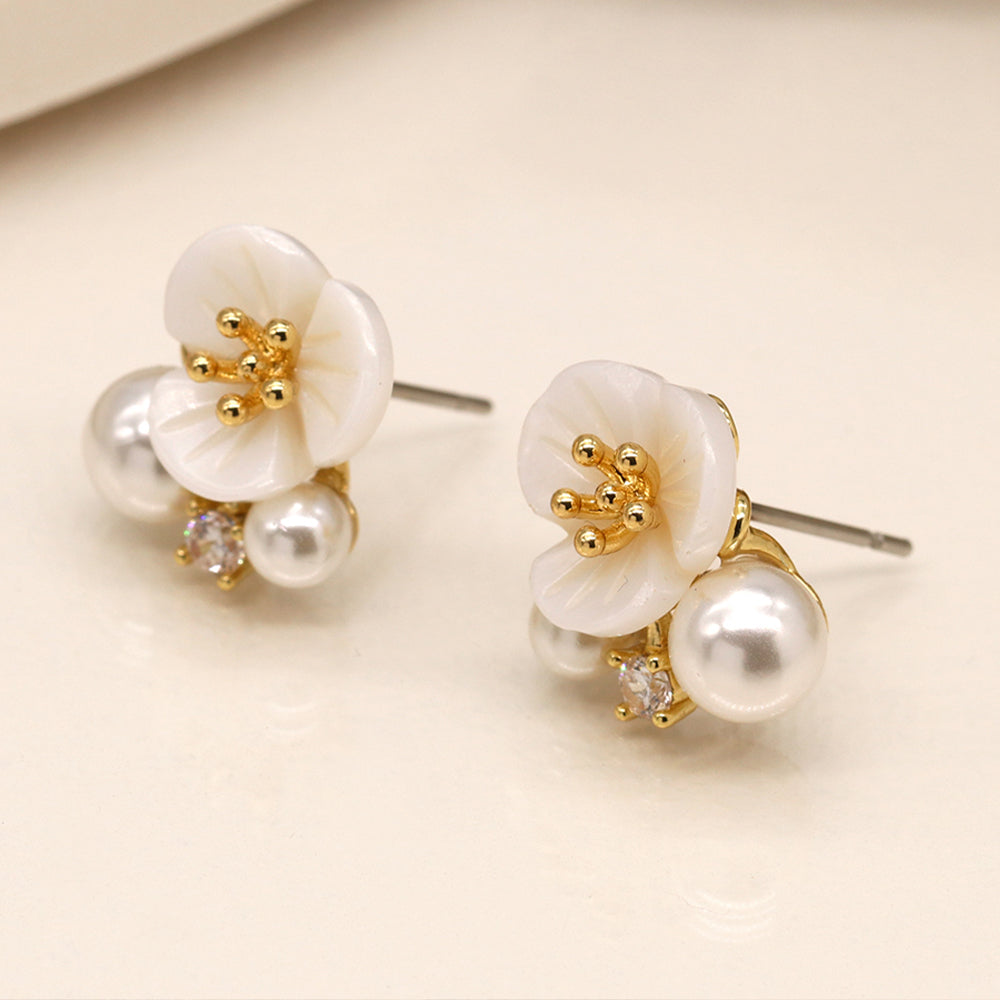 Pretty Flowers | Pearl & Crystal Stud Earrings | Mini Gift | Cracker Filler