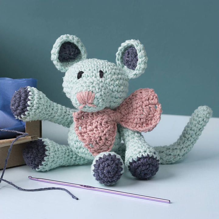 Amigurumi Complete Craft Kit | Mint Green Mouse | Japanese Crochet | 19cm Tall