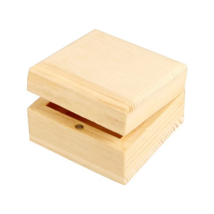 6cm Wooden Hinged Lid Box & Magnetic Closure to Decorate for Crafts