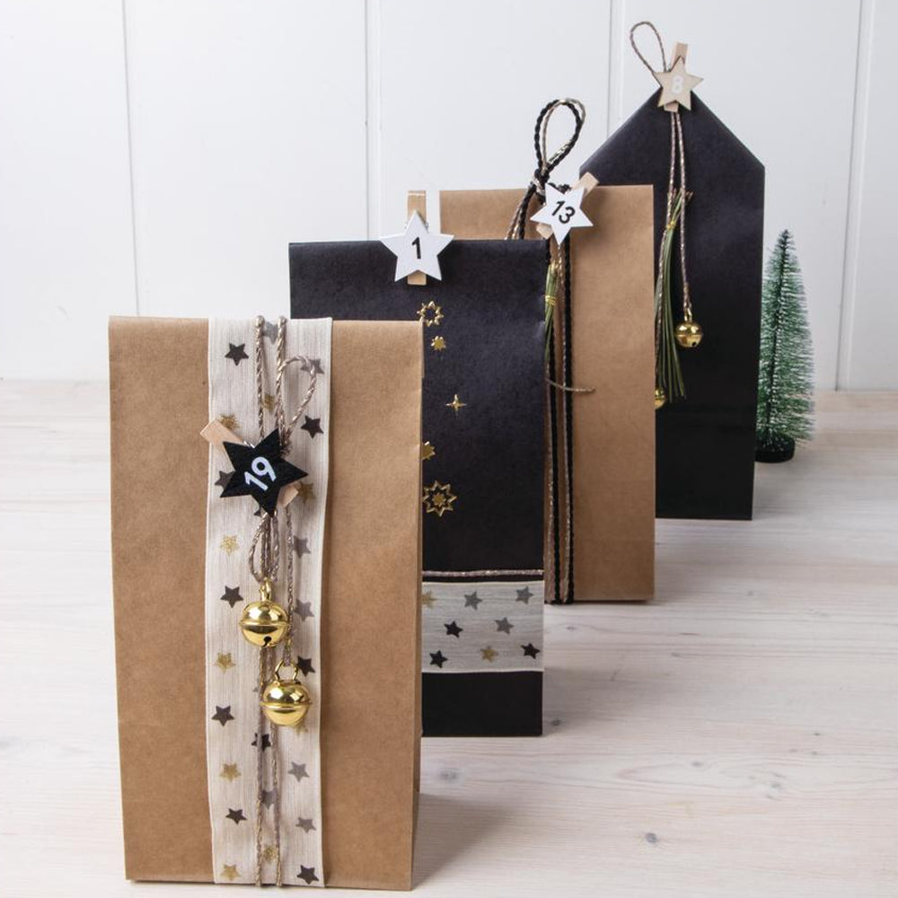 24 Monochrome Stars Advent Pegs and Twine for DIY Calendar Crafts