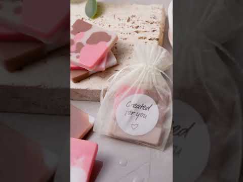 Colour Blend Soap | Soap Making Complete Craft Kit | Makes 9 | Gift Idea