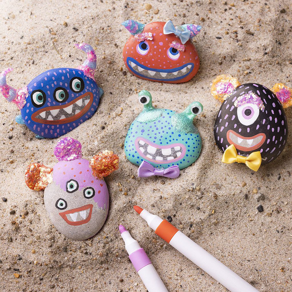 Pebble Decorating Craft Kit for Kids | Pebbles, Pens & Clay | Complete Boxed Set