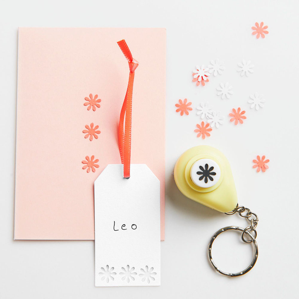 Little Daisy | Miniature Papercraft Punch Keyring | Cracker Filler | Mini Gift